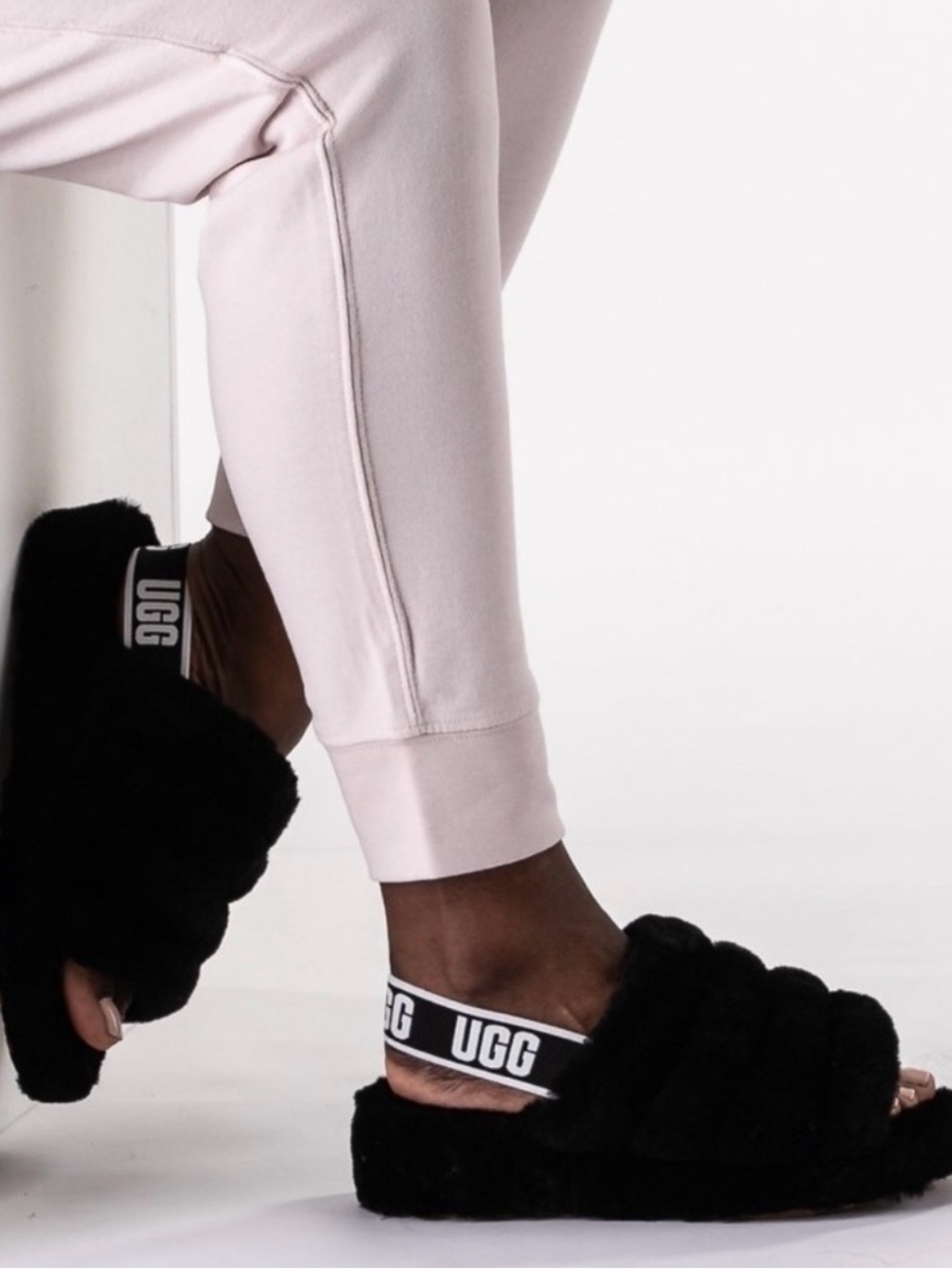 UGG black Fluff Yeah Slide Slippers size 9